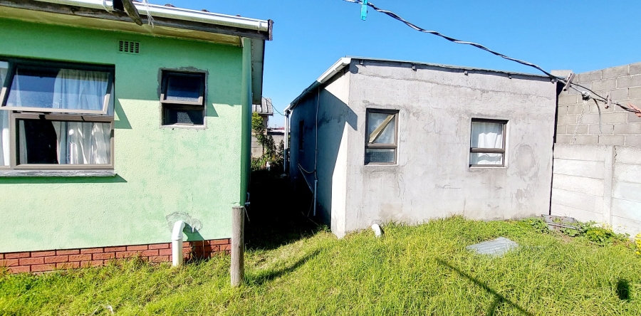 3 Bedroom Property for Sale in Palm Park Western Cape